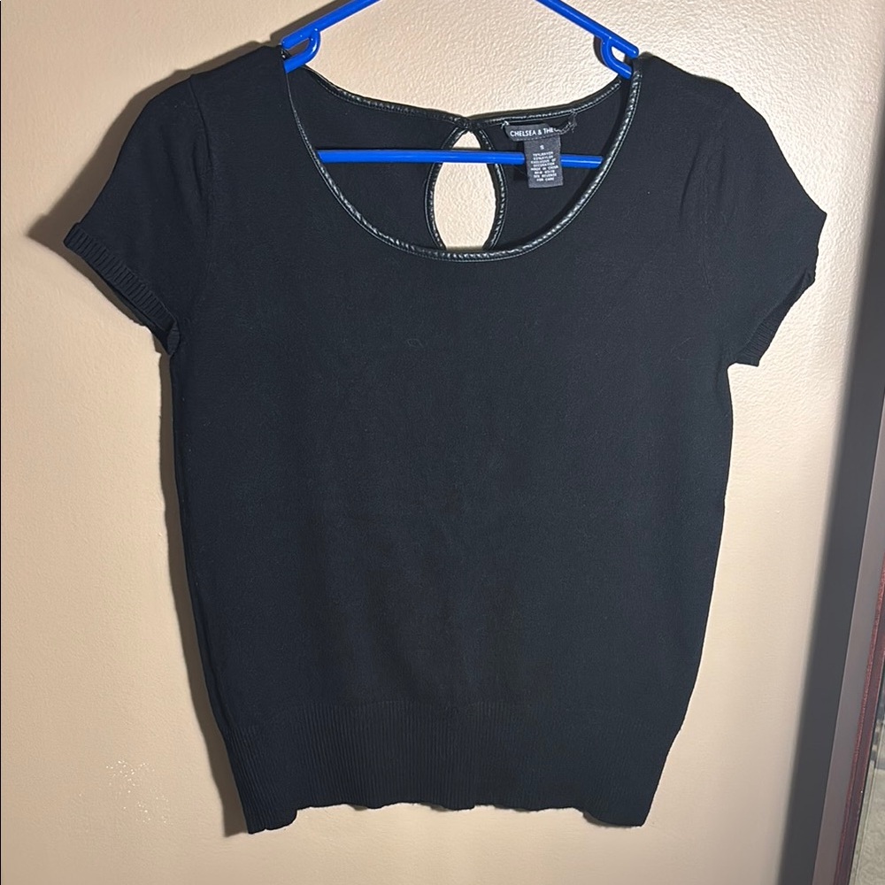 Chelsea & Theodore Black Short Sleeve Cut Out Tee